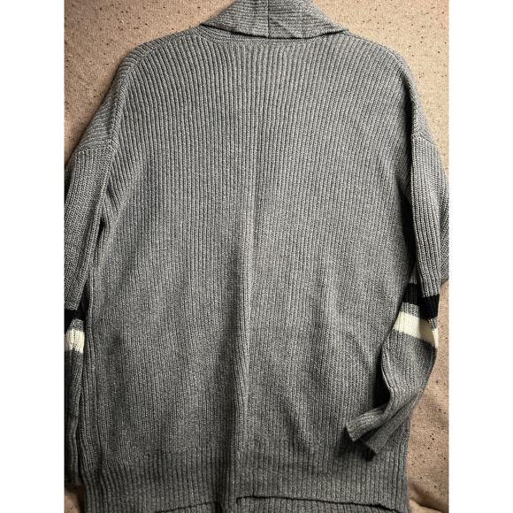 American Eagle Men’s Gray Grandpa Cardigan Sweater Medium Classic Preppy - Picture 5 of 7